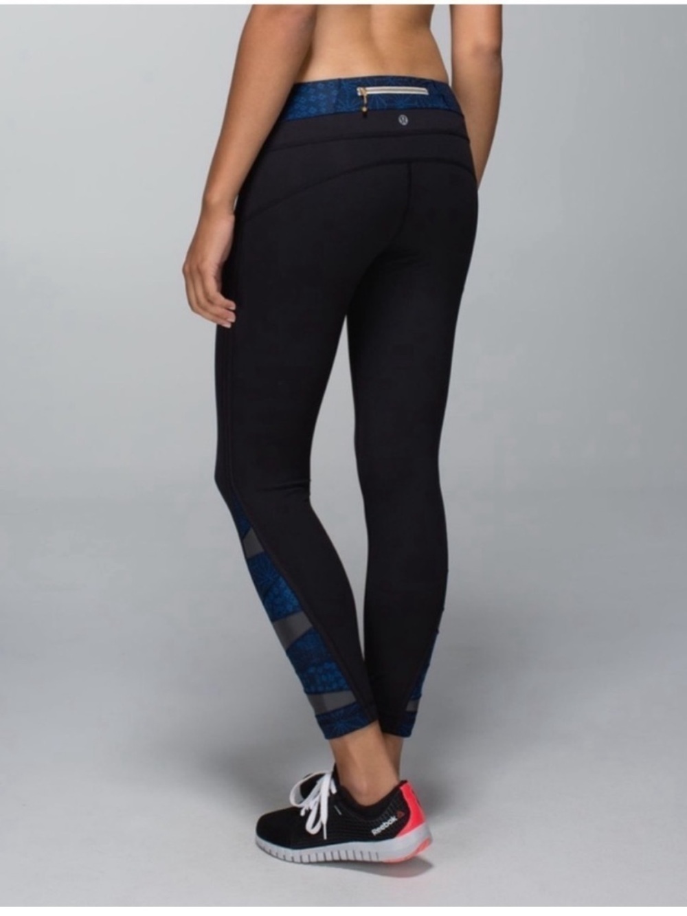 Lululemon 6 Run: Pace Tight Sashiko 25" Black Blue Quilt Gold Pockets Reflective